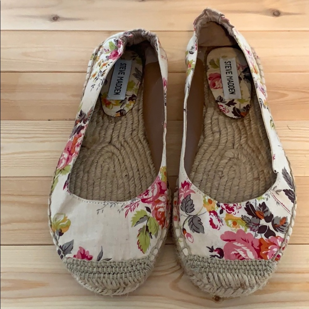 Shoes - Picture 2 of 3